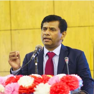 
		চীফ প্রসিকিউটর

(অ্যাটর্নি জেনারেল)
	
	